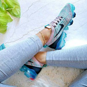 NEW Vapormax Flyknit Sneakers